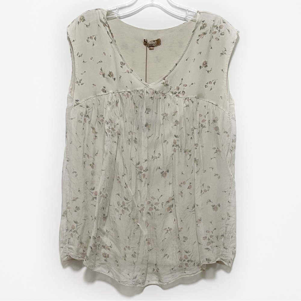 Carla Conti Dainty Floral Silk Soft sleeveless Breathable Comfortable Blouse